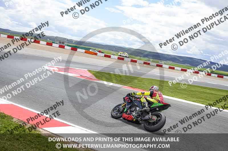 cadwell no limits trackday;cadwell park;cadwell park photographs;cadwell trackday photographs;enduro digital images;event digital images;eventdigitalimages;navarra;no limits trackdays;peter wileman photography;racing digital images;trackday digital images;trackday photos